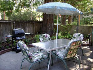 Family suite - private patio with barbeque