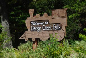 Hedge Creek Falls trailhead sign